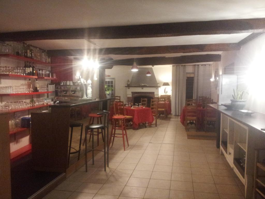 Hotel Restaurant Henri IV Eauze Dış mekan fotoğraf