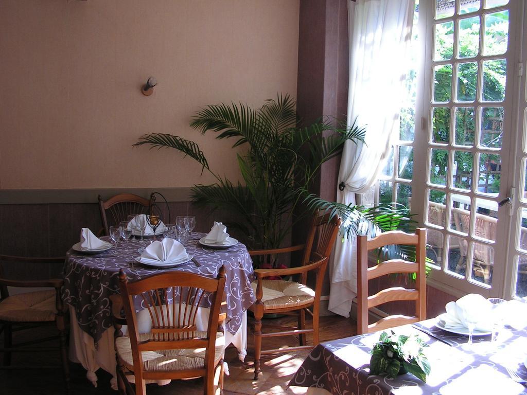 Hotel Restaurant Henri IV Eauze Dış mekan fotoğraf