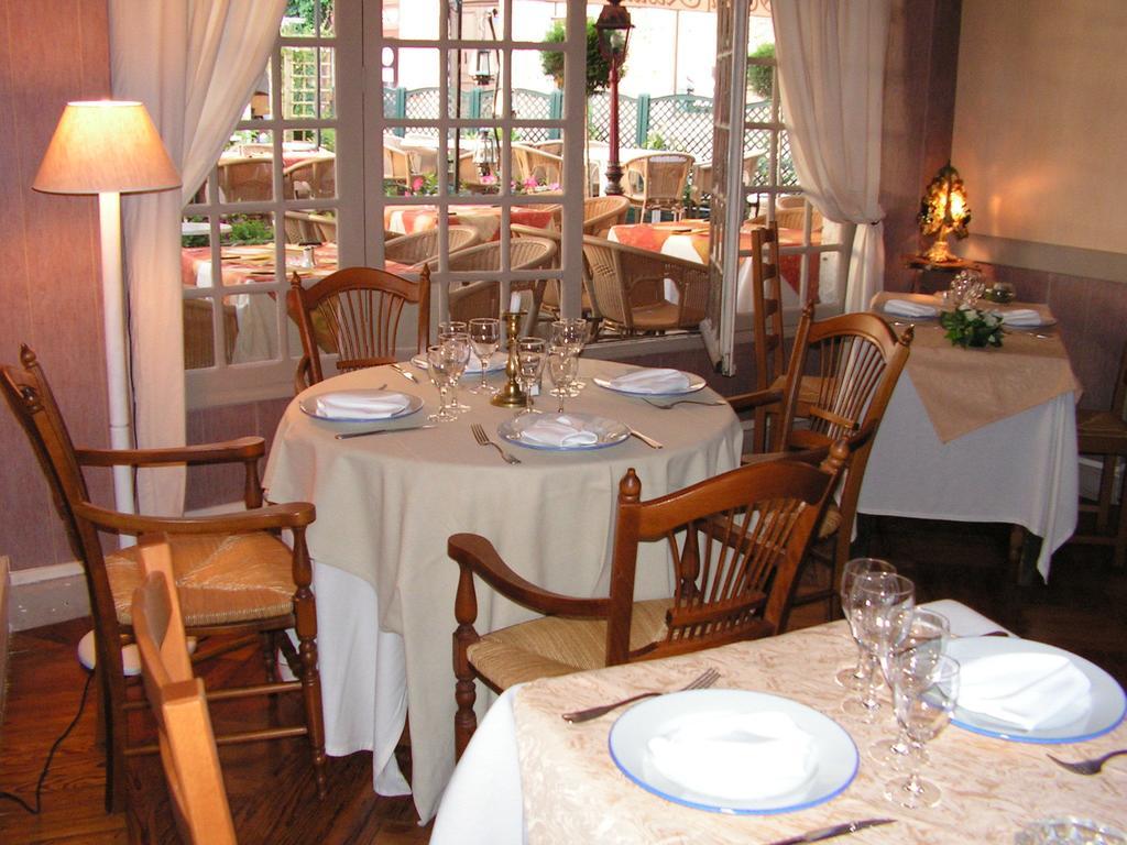 Hotel Restaurant Henri IV Eauze Dış mekan fotoğraf